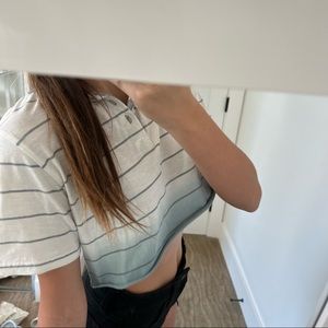 Collard Cropped Striped T-Shirt White To Blue Ombre